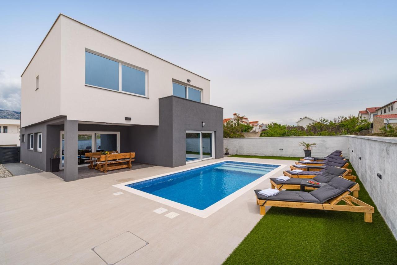 Luxury Villa Noemi Ražanac Eksteriør bilde
