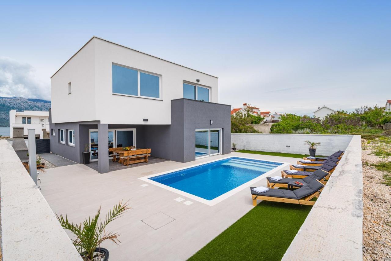 Luxury Villa Noemi Ražanac Eksteriør bilde
