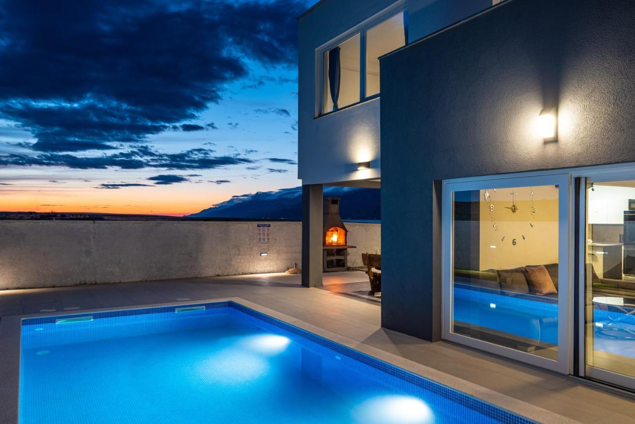 Luxury Villa Noemi Ražanac Eksteriør bilde